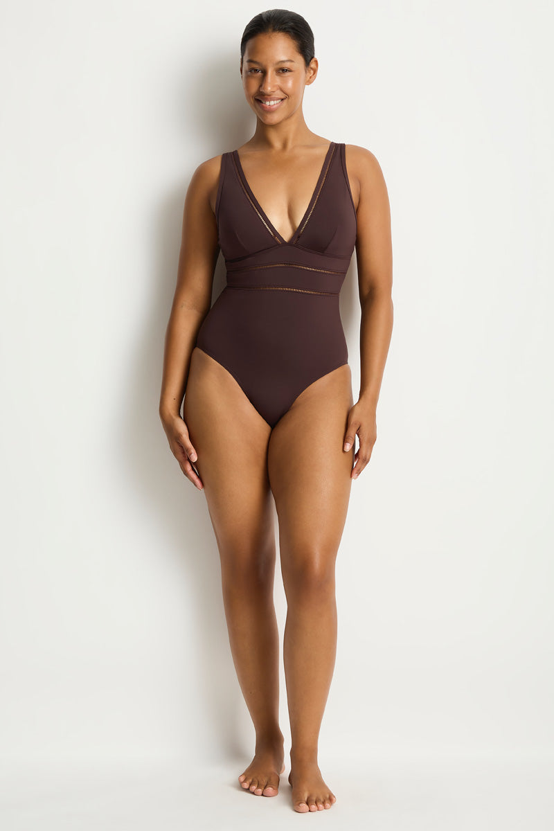 Essentials Edit Spliced One Piece / Sea Level